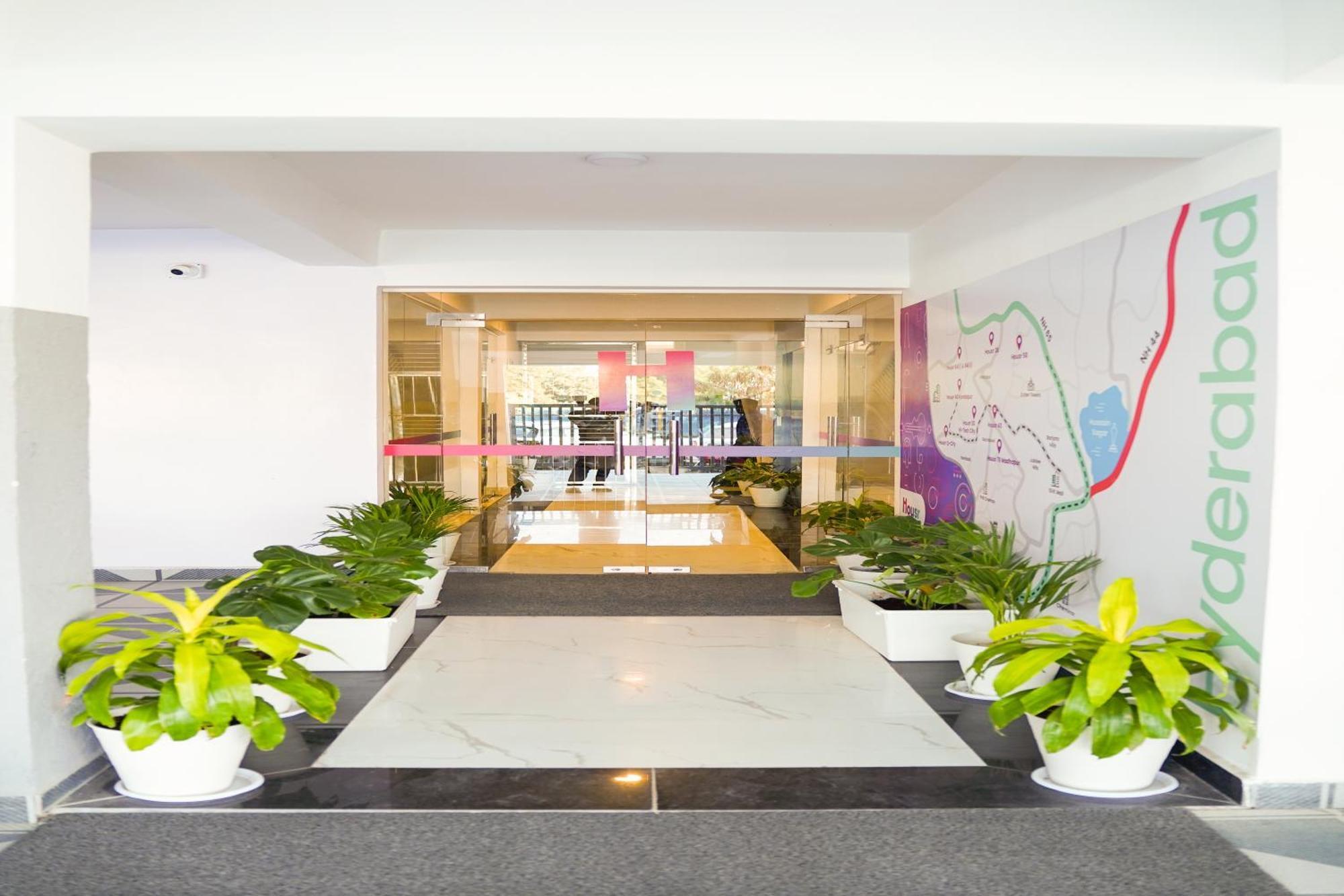 Housr 78 Madhapur Hitech City Near Yashoda Hospital Hyderabad Eksteriør billede